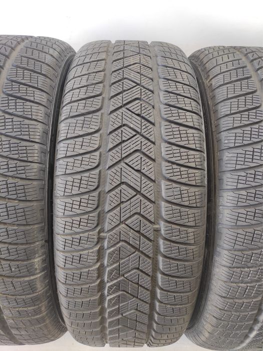 275/55r20 Pirelli Scorpion Winter 117V XL LR