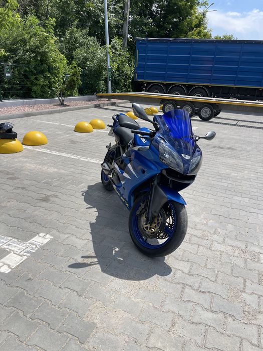 Продам Kawasaki ZX6R