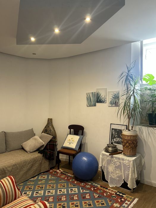 Quarto para arrendar no coração de Campo de Ourique