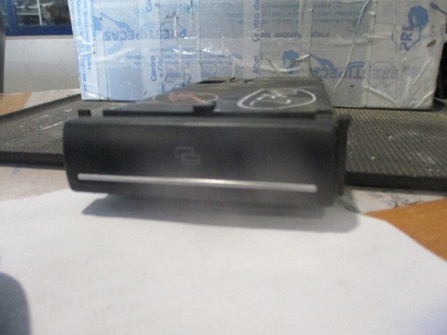 Consola central AUDI A3 (8L1)