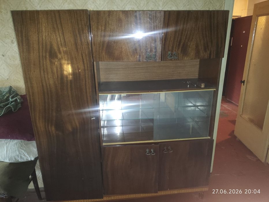 Продам сервант буфет шкаф ссср