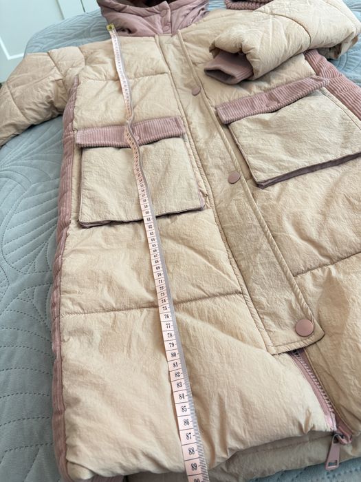 Pikowany płaszcz z kapturem Reserved r. 146 cm (10 lat)