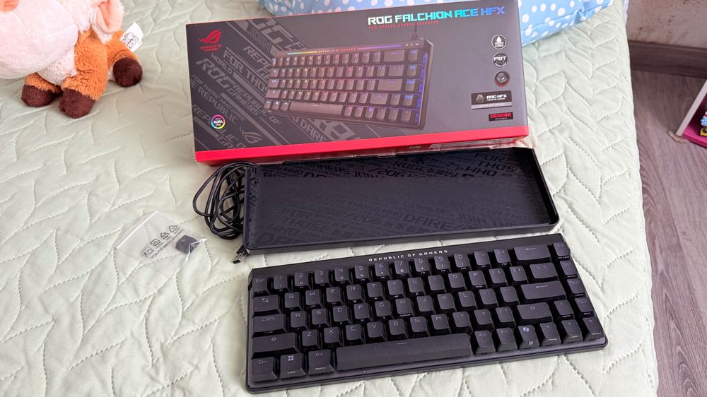 Teclado Asus ROG Falchion USB Mecânico