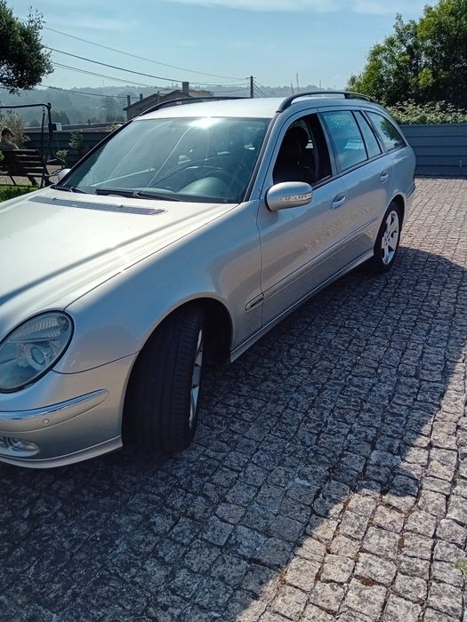 Mercedes e 220 2004