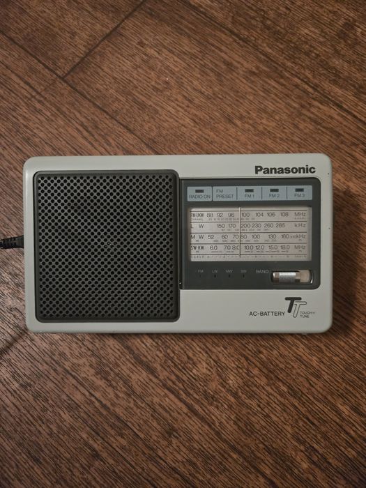 Радіо Panasonic RF-545L