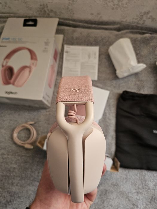 Навушники Logitech Zone Vibe 100 Wireless Rose нові