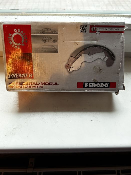 Нові колодки гальмівні Ferodo