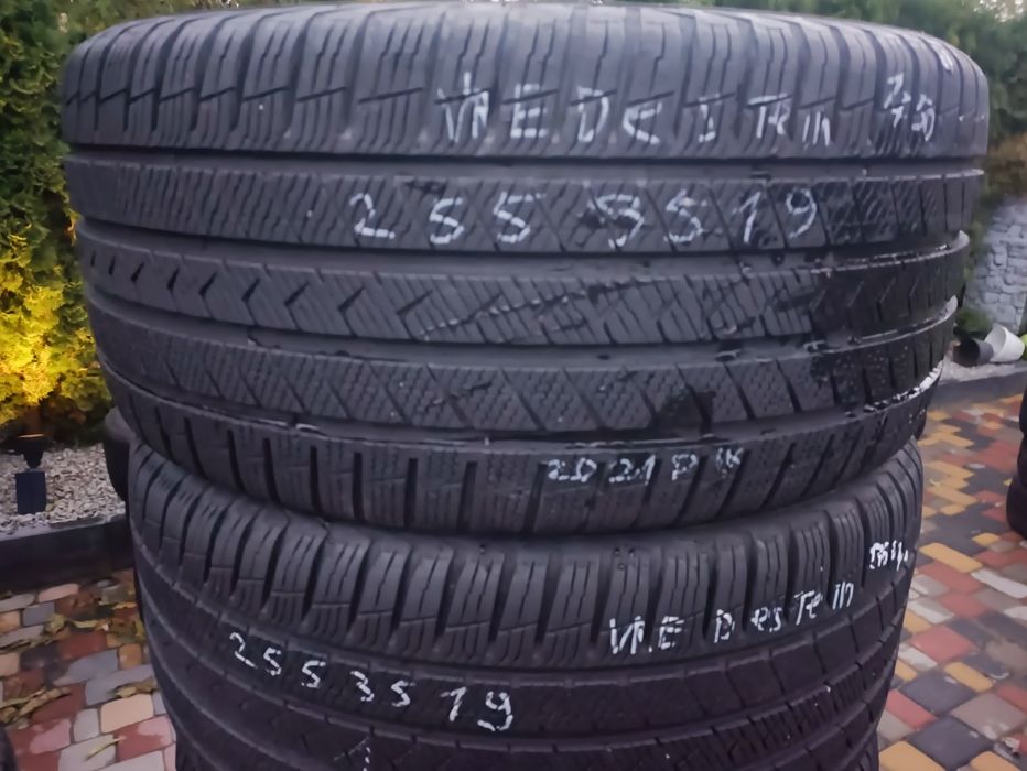 Шини зимові 235/40/50 R19