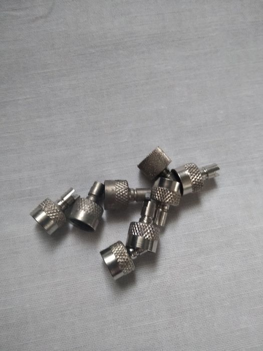 Продам колпачки.