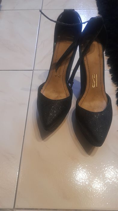 Sapato  cunha cinzento brilhante