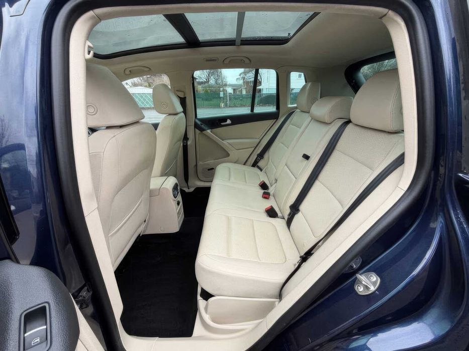 Volkswagen Tiguan 2.0      2014