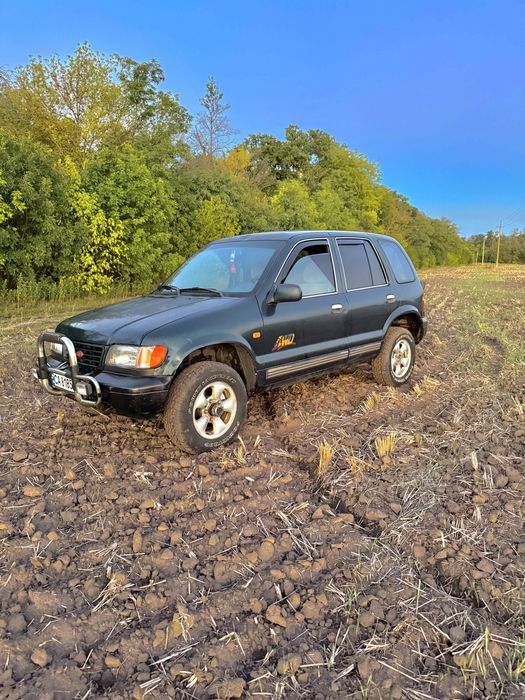 Рамний джип Kia Sportage 4x4 повнопривідний внедорожнік