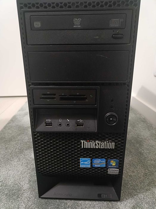 Torre Lenovo ThinkStation E31