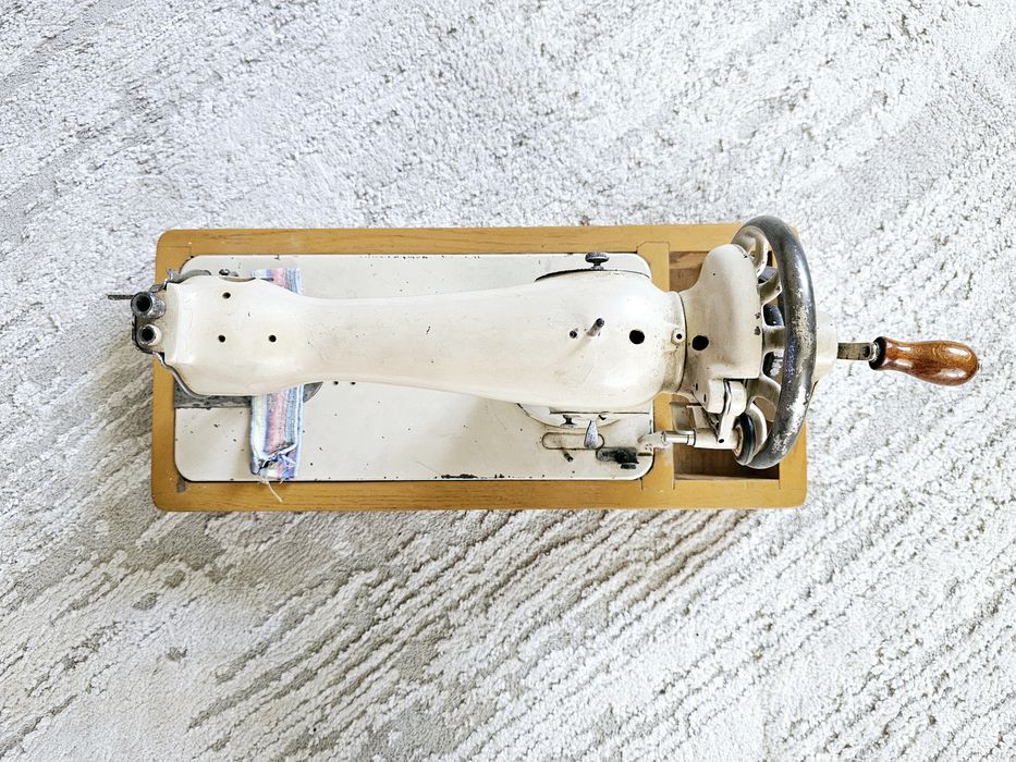 Швейна машинка Singer 15D + подарунок