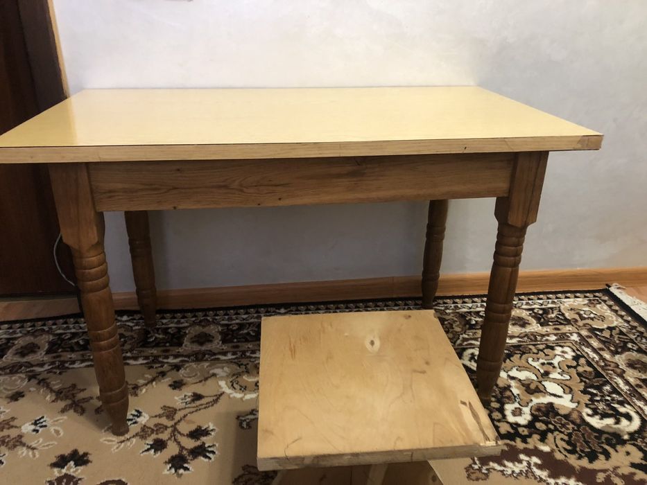 Тумба під телевізор, табурети