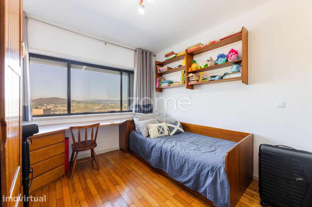 Apartamento T4 com 189m2 em Maximinos - Braga