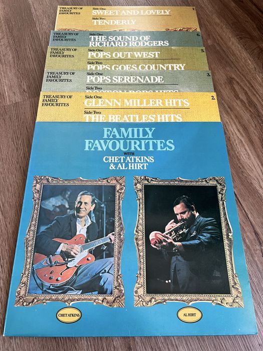 Conjunto 6 discos vinil "Treasury of Family Favourites"