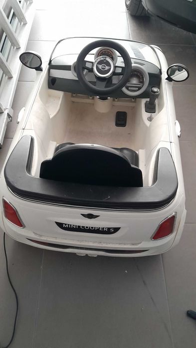 Carro criança mini cooper