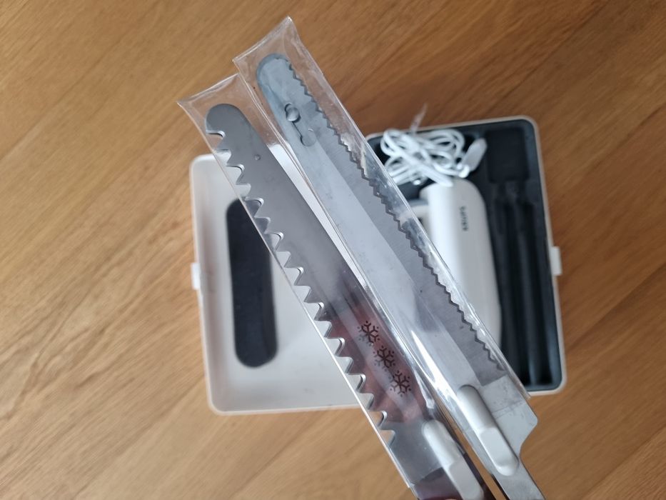 Faca eléctrica Krups nova