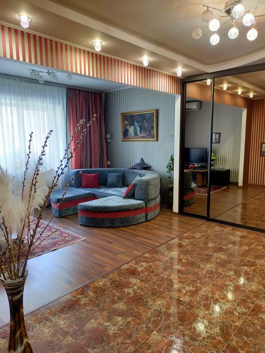 Сдам посуточно, свою уютную квартиру на Таирова ж/м"Радужный.