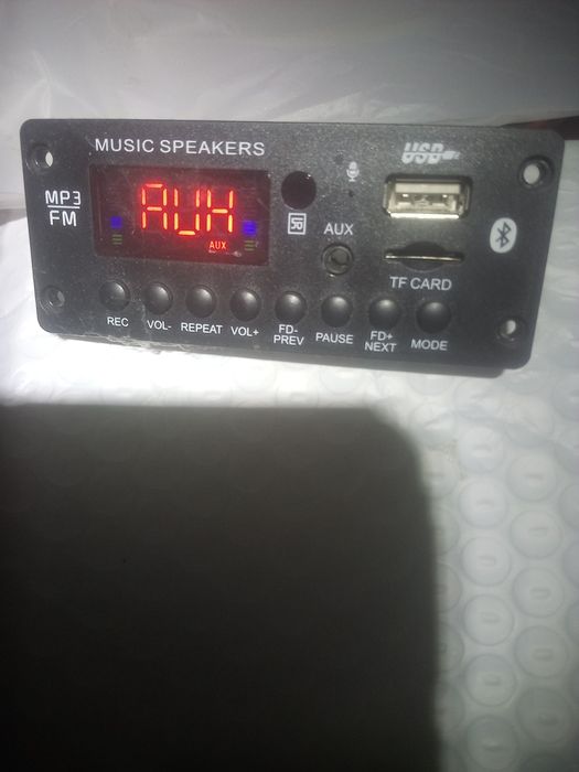 Mp3 проигрыватель с пультом с усилителем Нч 2×10 Ват