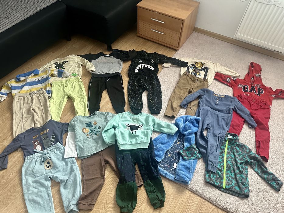 Zestaw 10 kompletów dla chłopca 98/104 | GAP, Disney i inne!