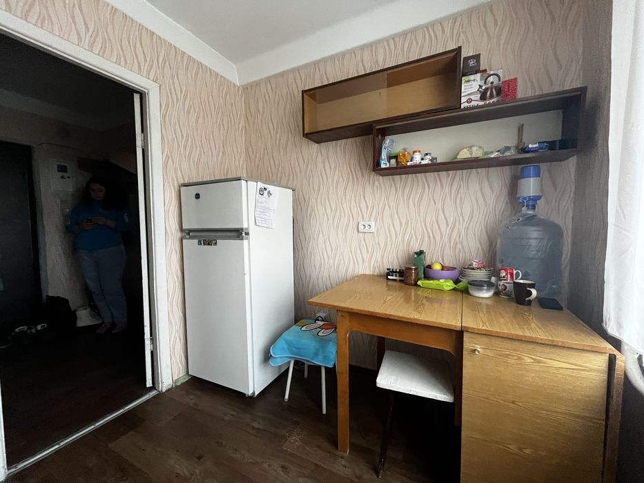 1 комн .Бородинский/  жилое состояние + остаётся  все !