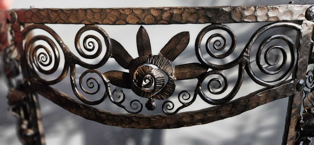 Consola art-deco Paul Kiss em ferro forjado e mármore