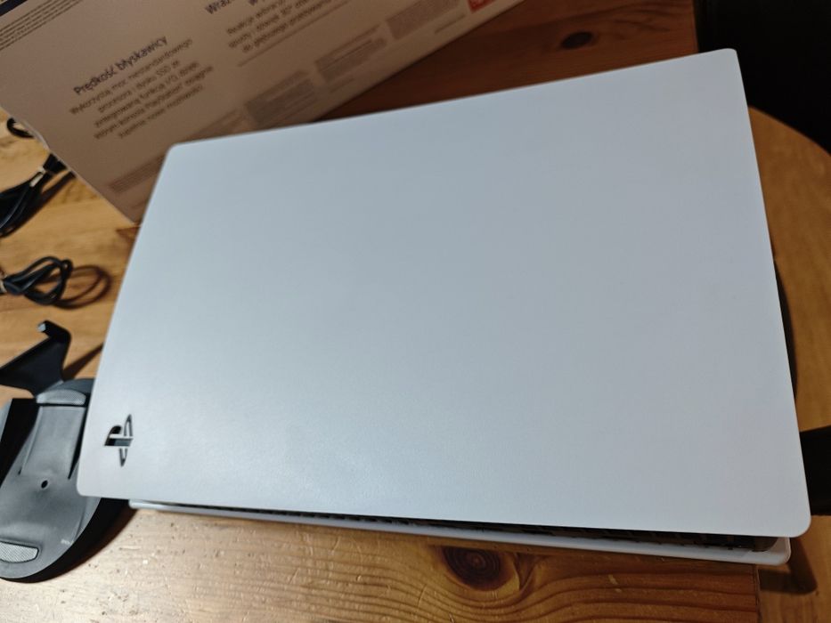 Konsola Sony PlayStation 5 + dysk M.2 1TB. REZERWACJA DLA P.DAMIANA