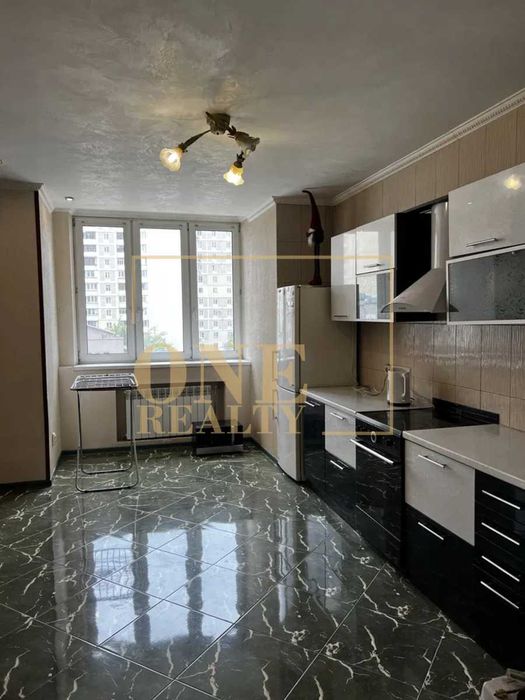 Продаж 2к квартири 88 кв. м Позняки, ЖК Корона, ТЦ River Mall