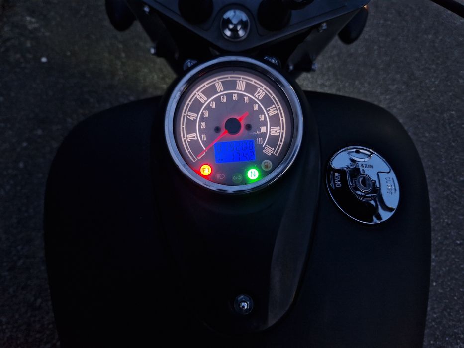 Keeway Blackster 250