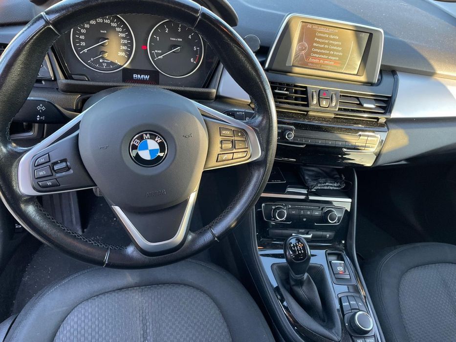 BMW Active Tourer — photo 3
