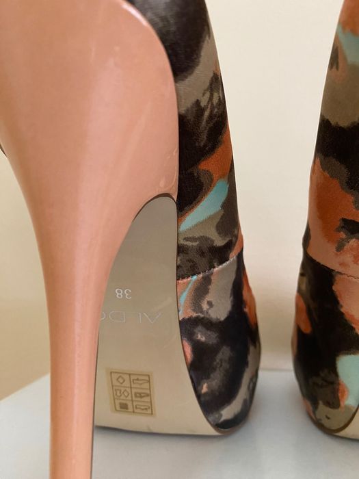 Туфлі на шпильці та клатч ALDO