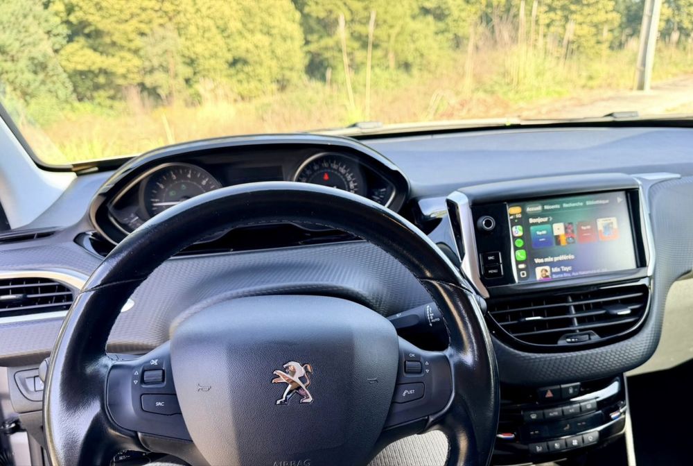Peugeot 2008 1.2 PureTech 110 - Allure