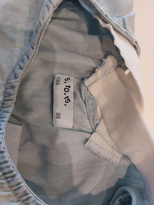 Sprzedam sukienke rozmiar 98