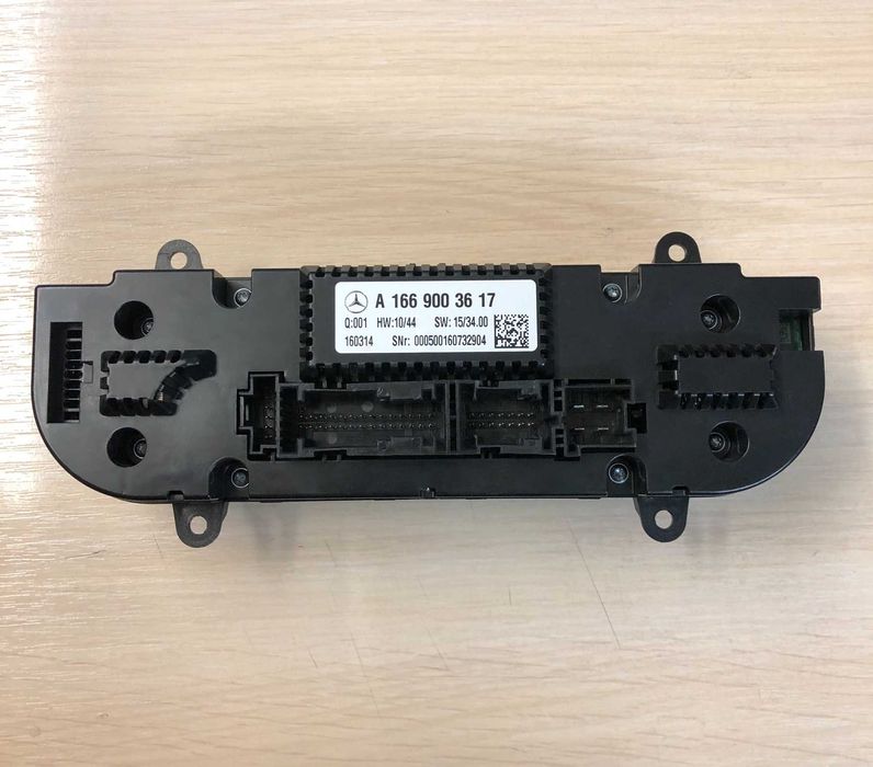 Панель климата блок управления климатом Mercedes A1669003617