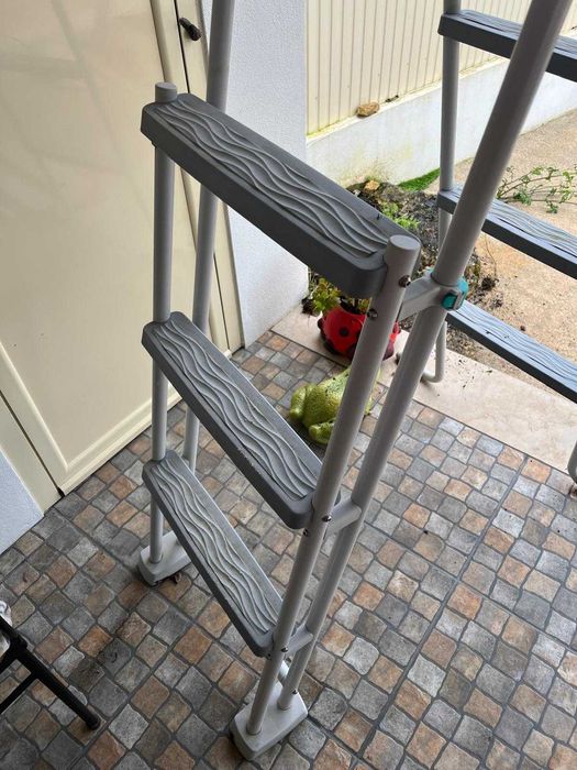 Escadas para piscina Gre Ref 08412081302768