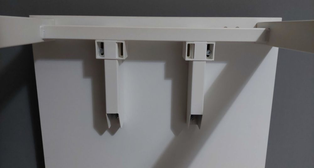 White desk 100 x 60 x 73 cm in excellent condition €3064287136027138123