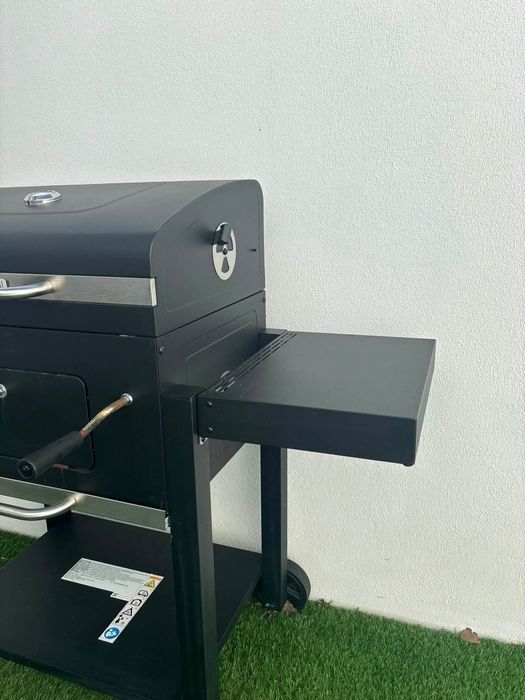 Grelhador Barbecue a carvão