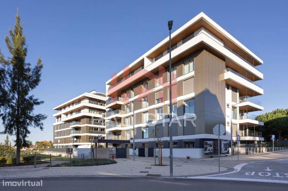 Apartamento T2 / Condominio Fechado / Centro de Leiria