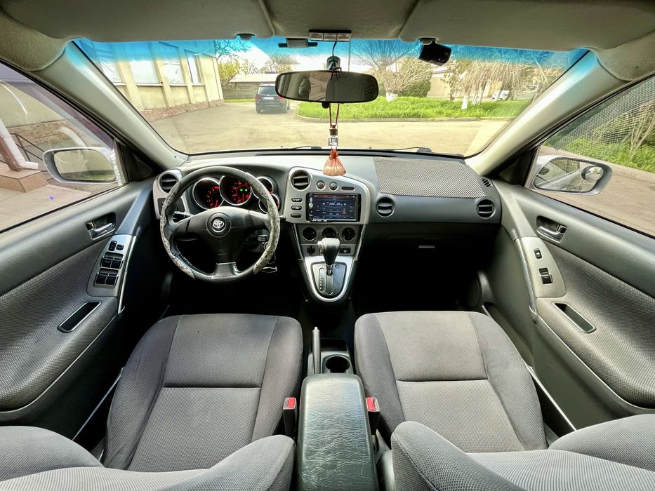 Продам Toyota Matrix 1.8л. Автомат.