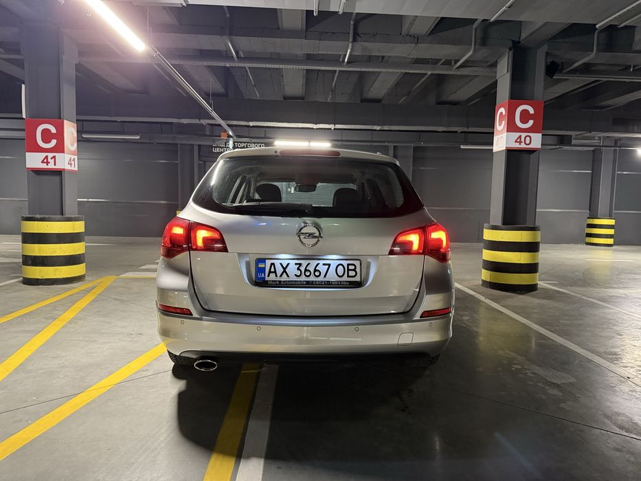 Opel astra рідна фарба