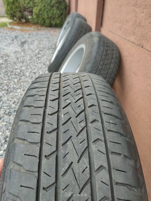 Продам комплект колес r16 на Мерседес. Лето