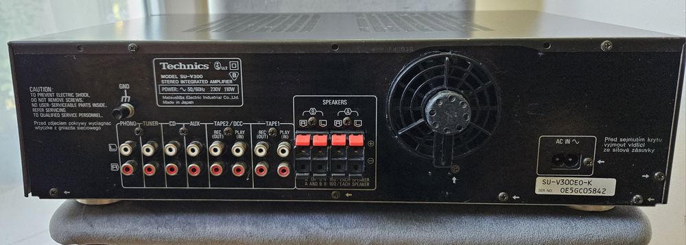 Wzmacniacz TECHNICS SU-V300