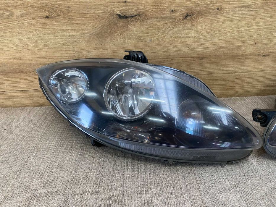 Lampy / reflektor przedni lewy, prawy Seat leon II lift