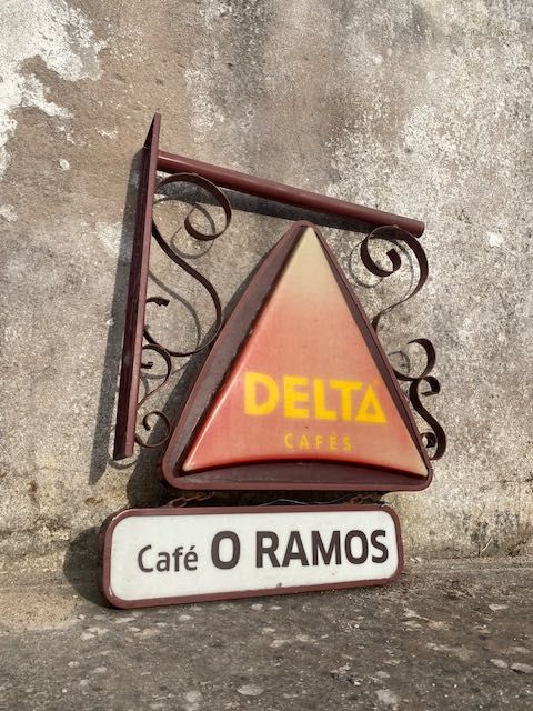 Luminoso antigo - Delta