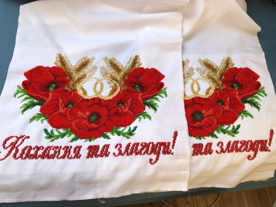 Вишитий рушник під ноги