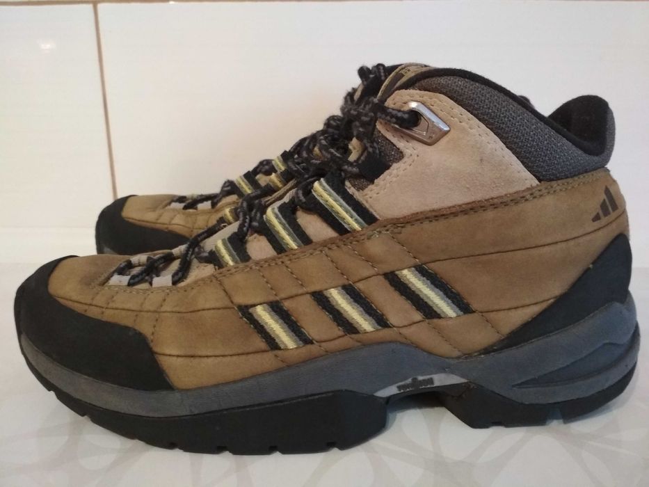 Ботинки adidas 38 размер