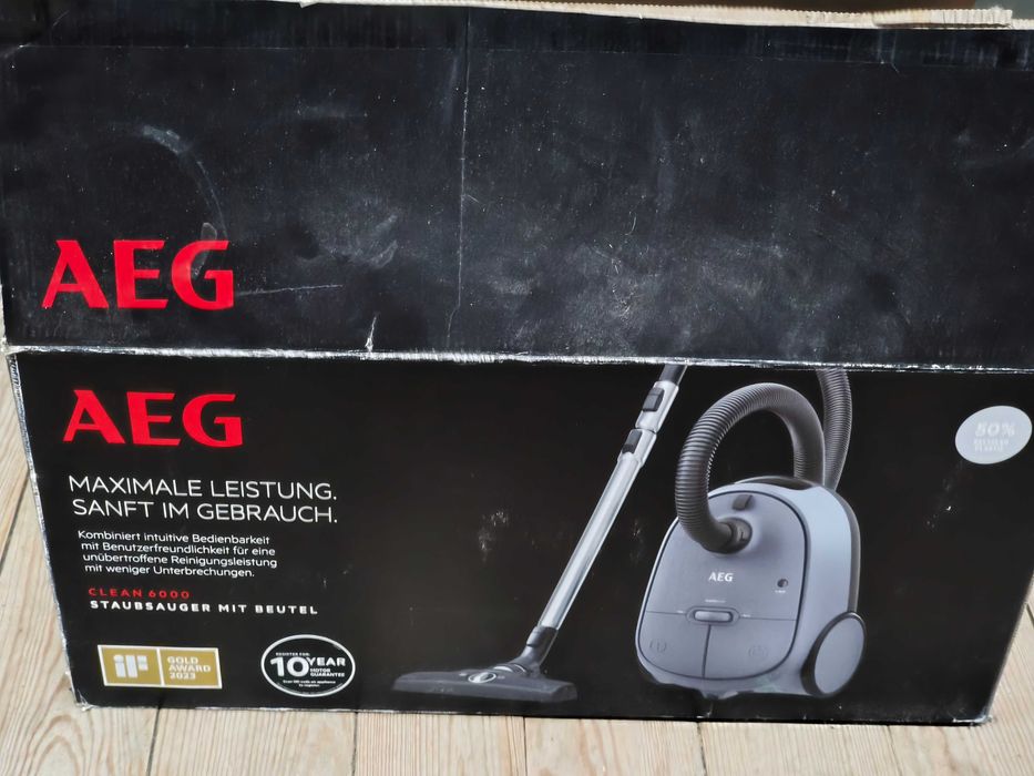 Aspirador sem saco AEG