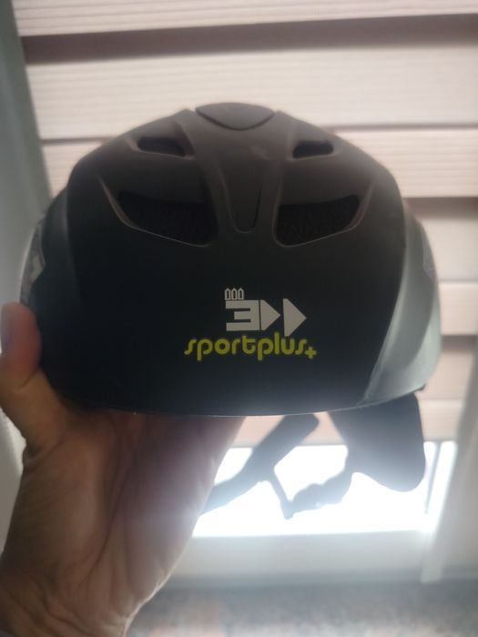 Kask narciarski dziecięcy